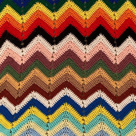 HANDMADE  multicolor "Everyone Included" afghan crochet blanket, zig zag pattern - Picture 3 of 13